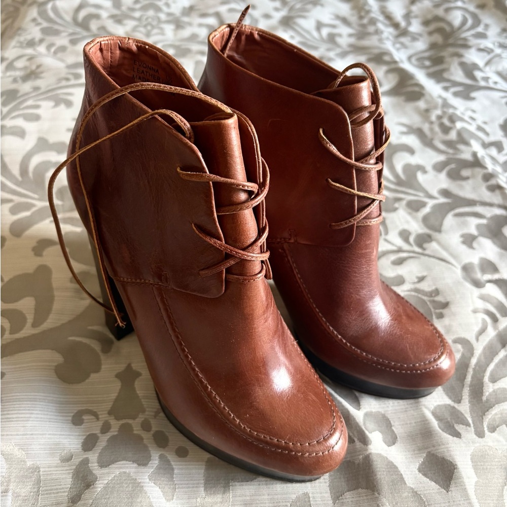 Women's Brown Leather Lace-Up Ankle Boots